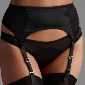 NWT L’Agent by Agent Provocateur Garter Belt XS